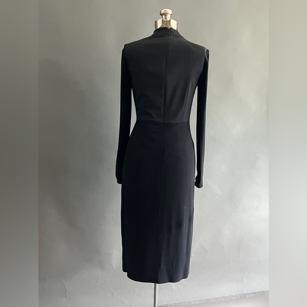 💎 🎉HOST PICK🎉 Burberry Classy, Subtle yet Sexy and Professional Black Dress - Picture 10 of 16